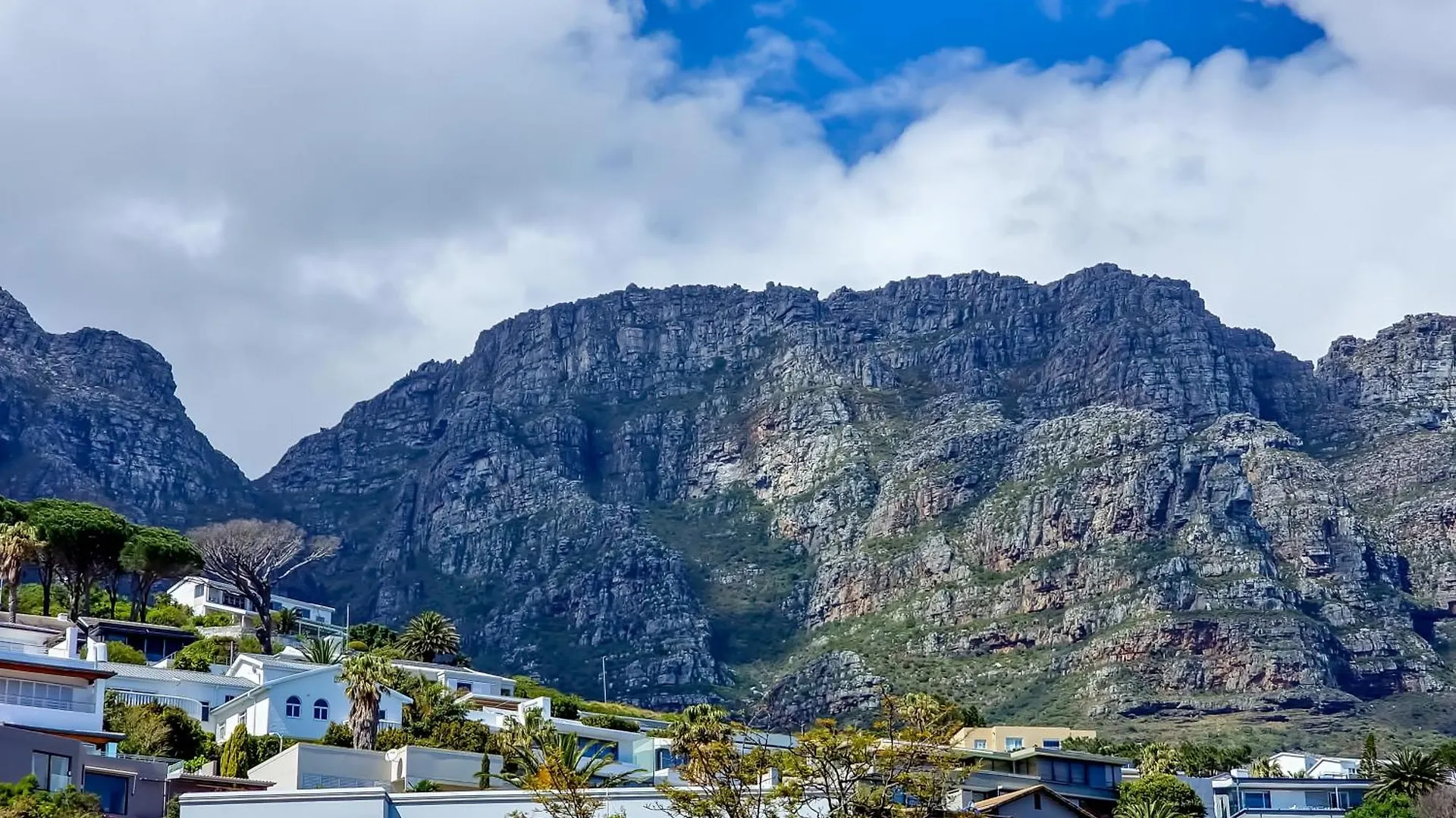Blue Emerald Villa Cape Town