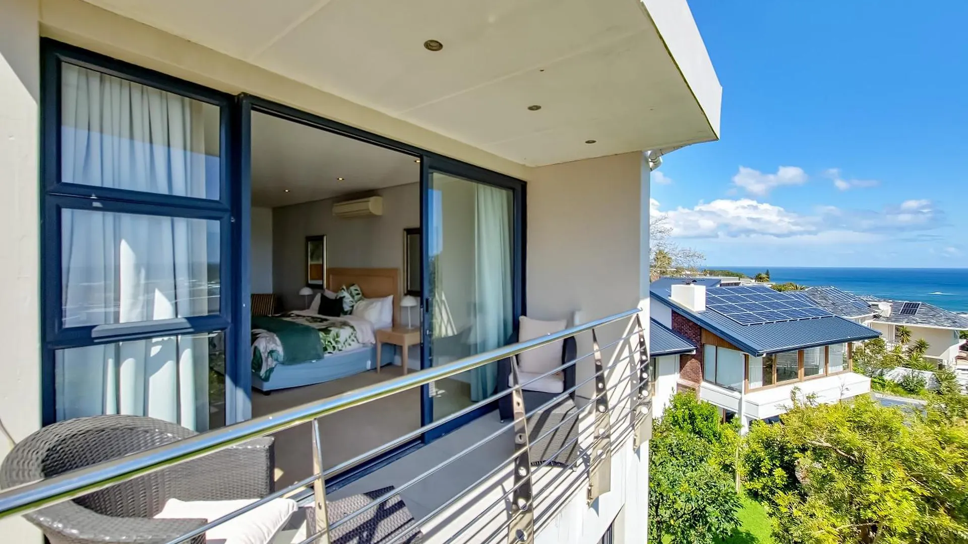 Blue Emerald Villa