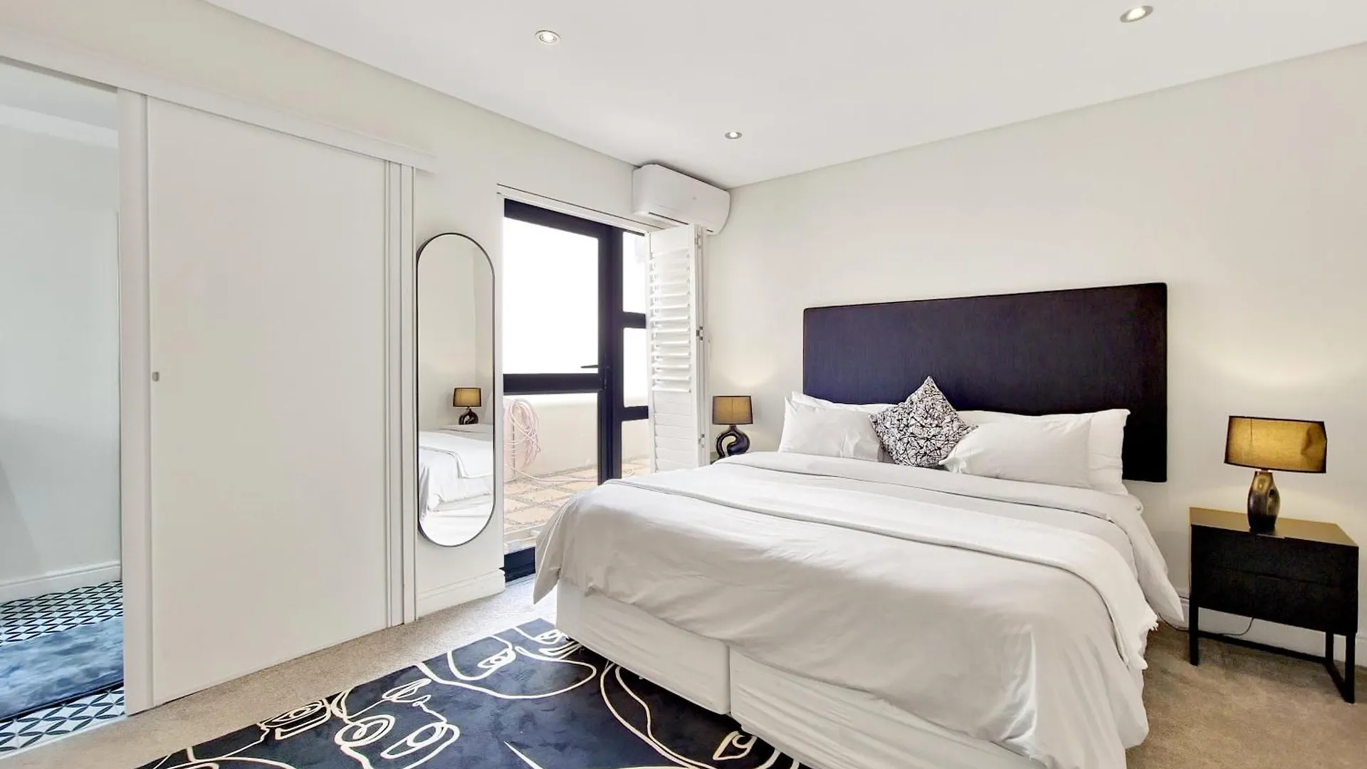 Blue Emerald Villa Cape Town