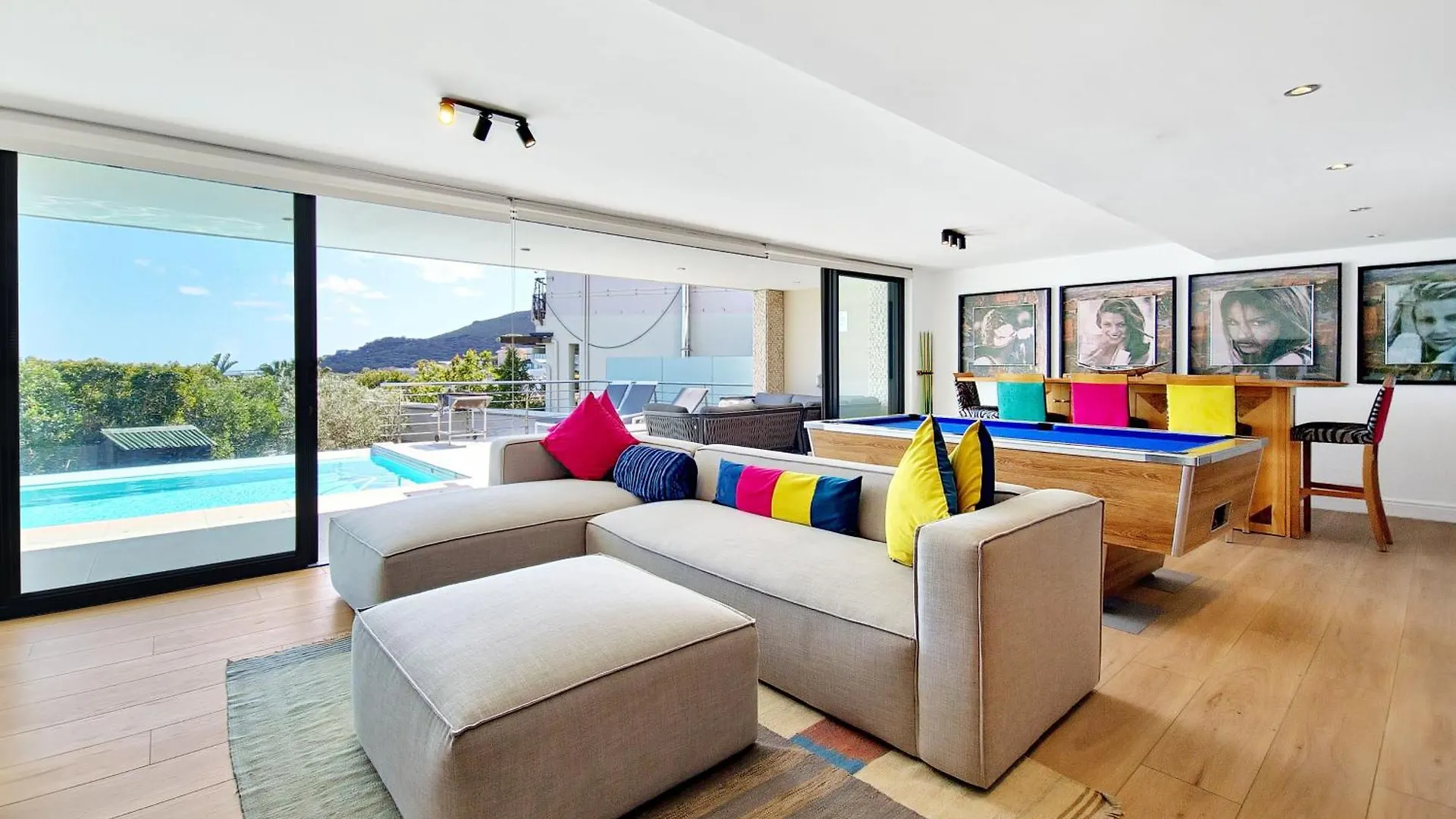 Blue Emerald Villa
